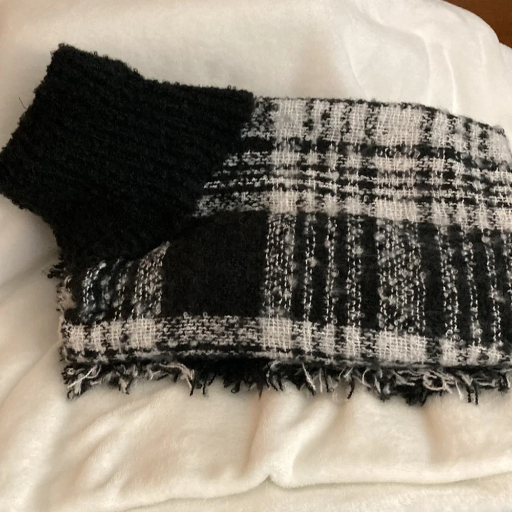 Black/White Ponco with fringe on edges and solid black cow neck. - Picture 2 of 7